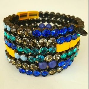 Memory wire rhinestones bracelet